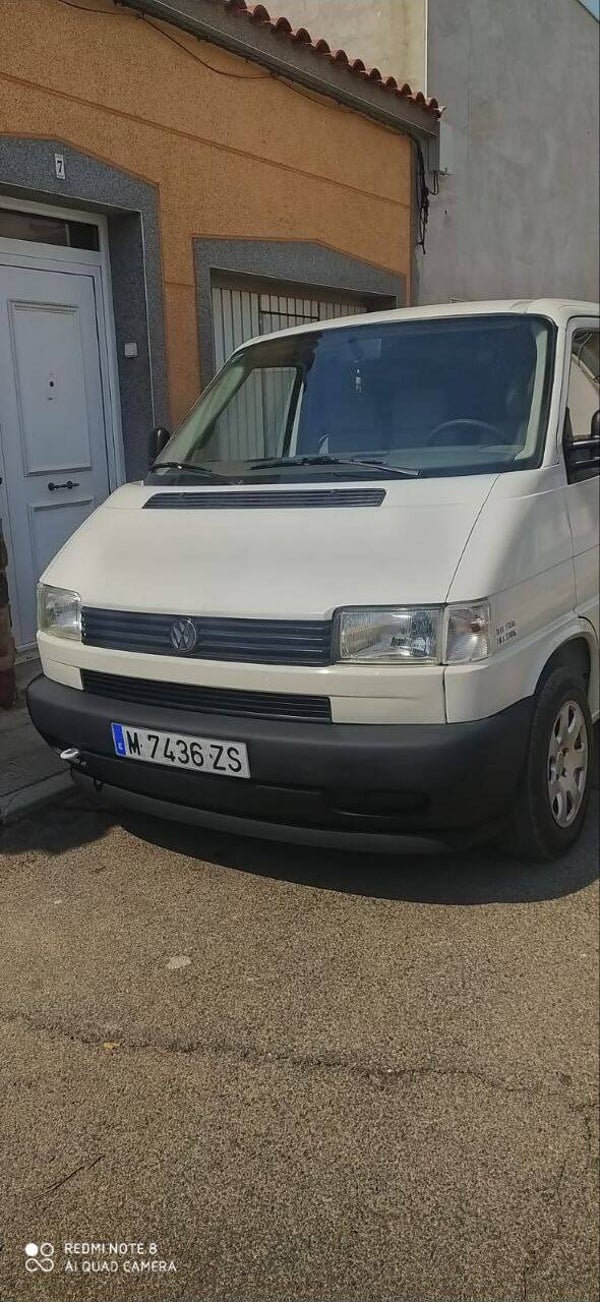 VOLKSWAGEN TRANSPORTER T4