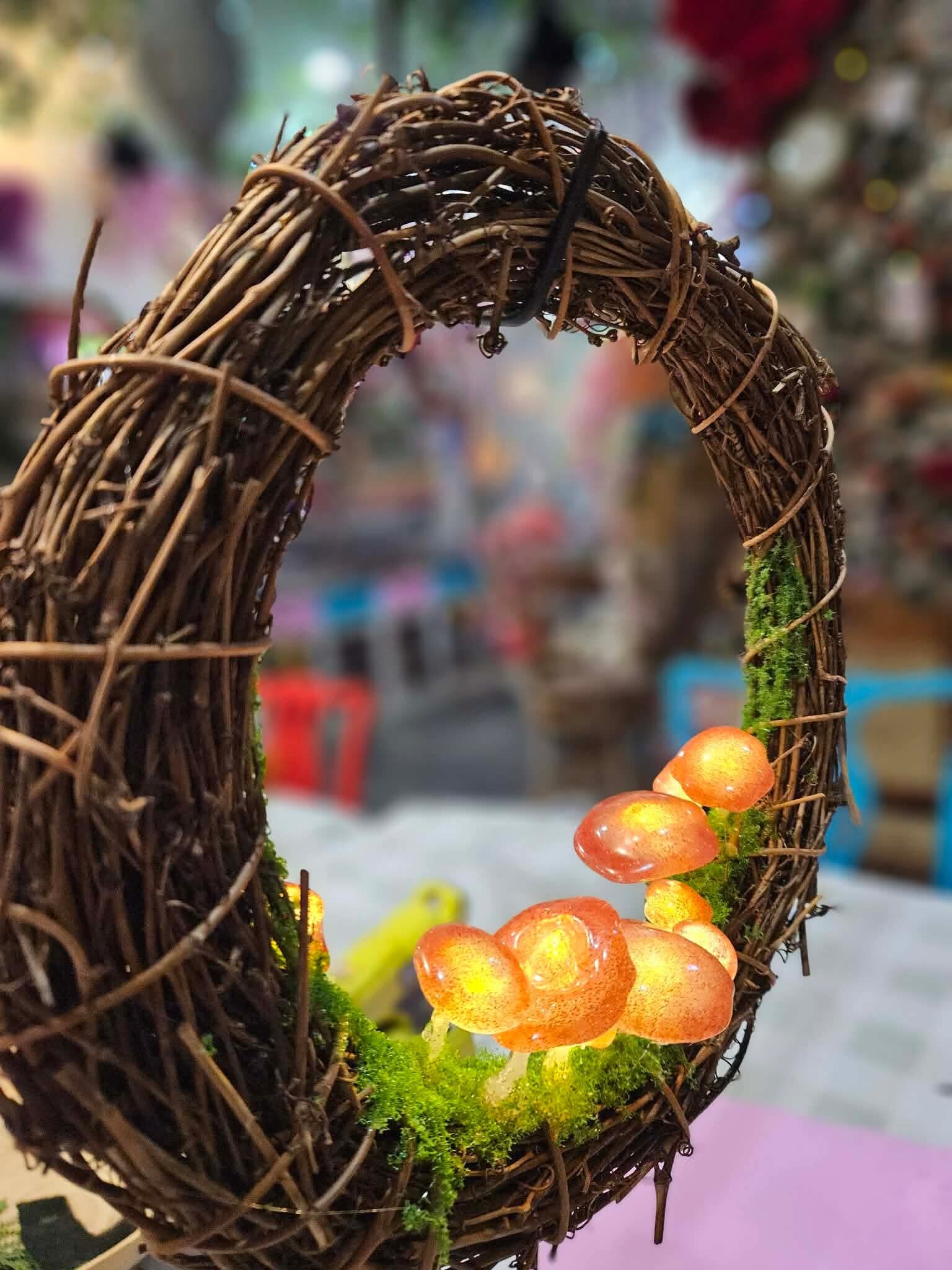 Forest Glow Wreath (2hrs)