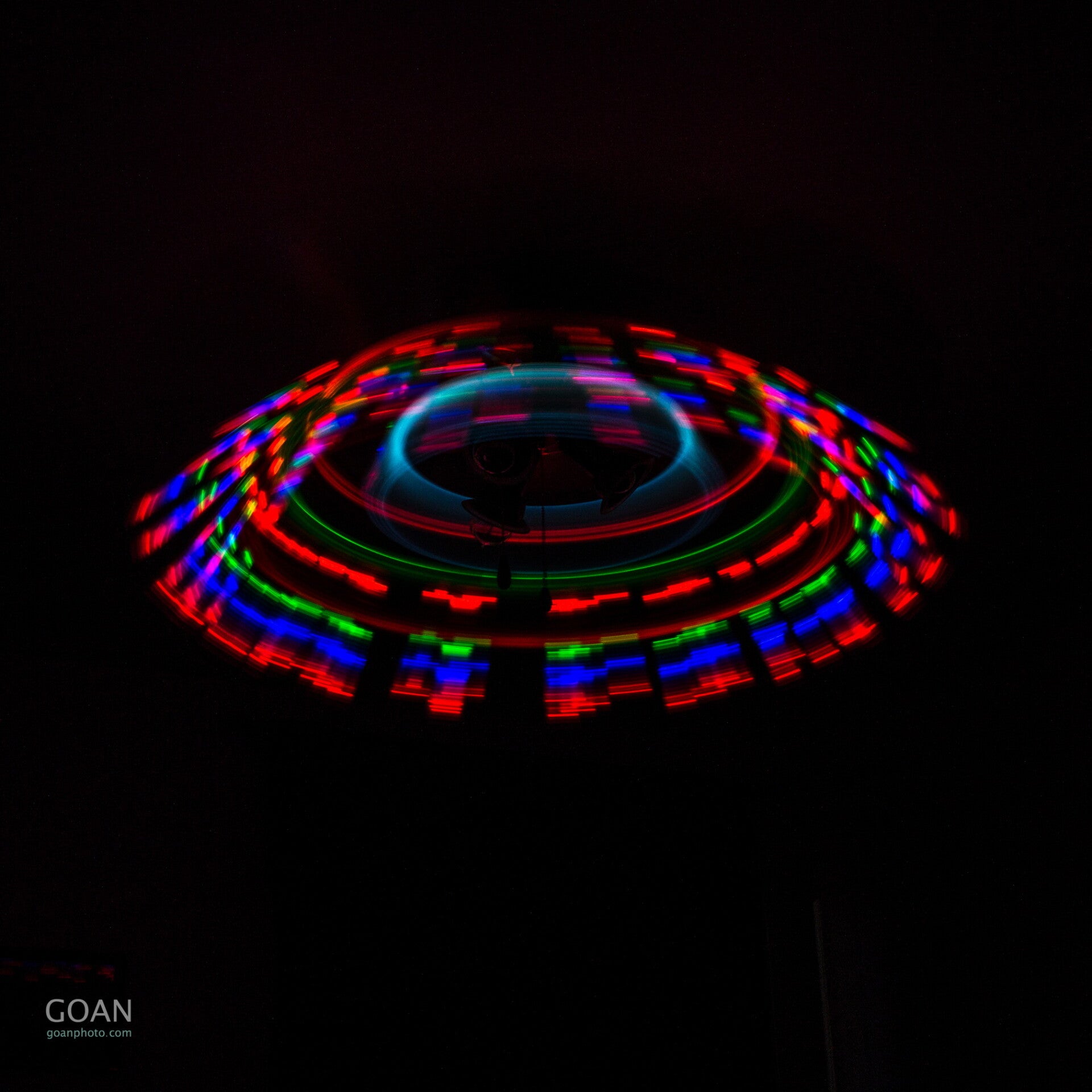 1477_circles9_2016x2016-standard.jpg