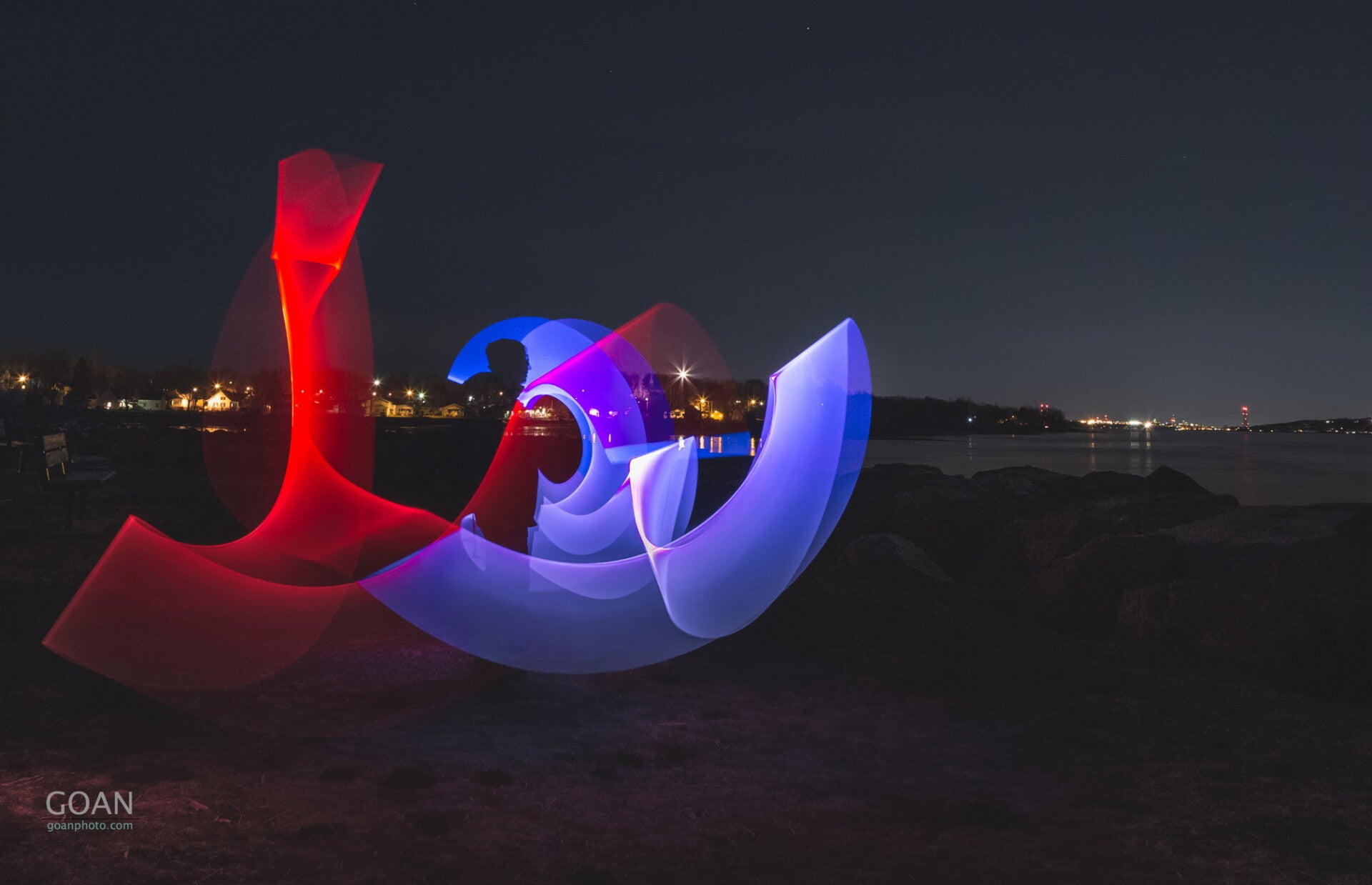 1481_lightpainting-on-river-shore35_2016x1301-standard.jpg