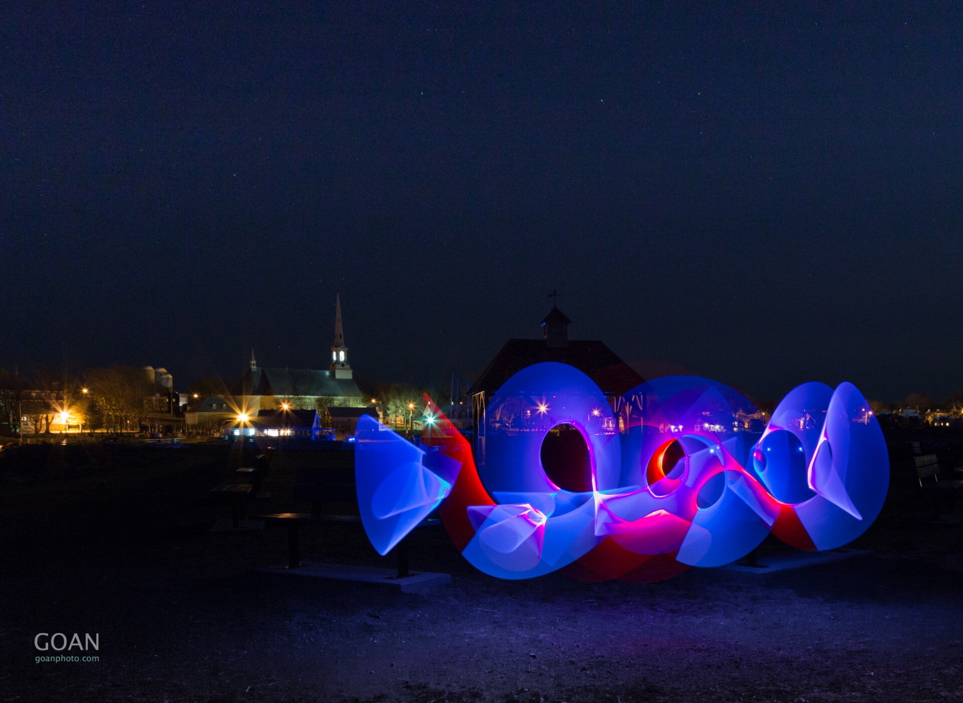 1503_lightpainting-on-river-shore13_2016x1471-standard.jpg