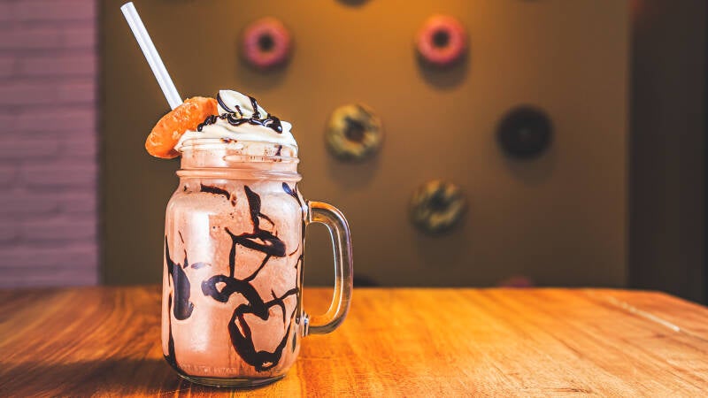 831_08-breuvage-chocolat-chaud_1600x900-standard.jpg
