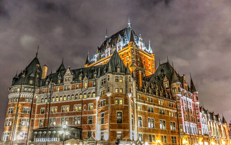 hdr-chateau-small-standard.jpg