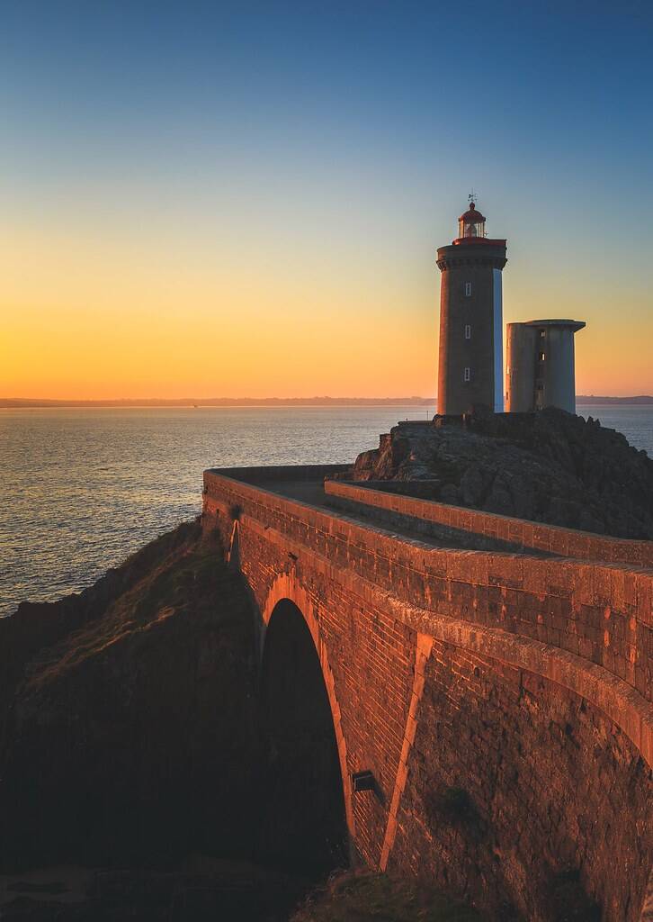petit-minou-lighthouse_51917763864_l-standard.jpg