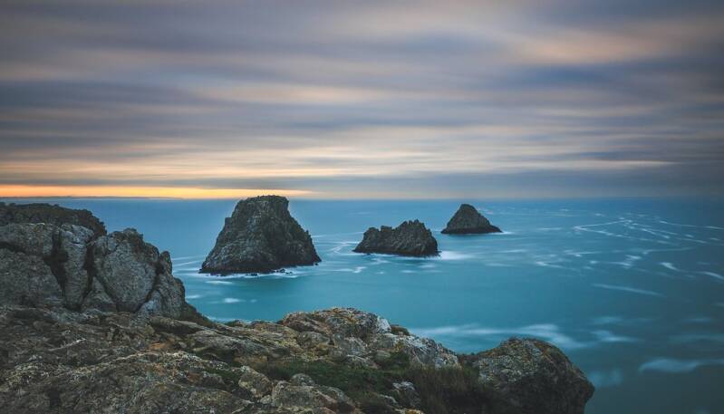 pointe-de-pen-hir-bretagne_51830557882_l-standard.jpg