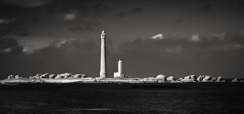 wrach-island-lighthouse_51868668530_l-standard.jpg