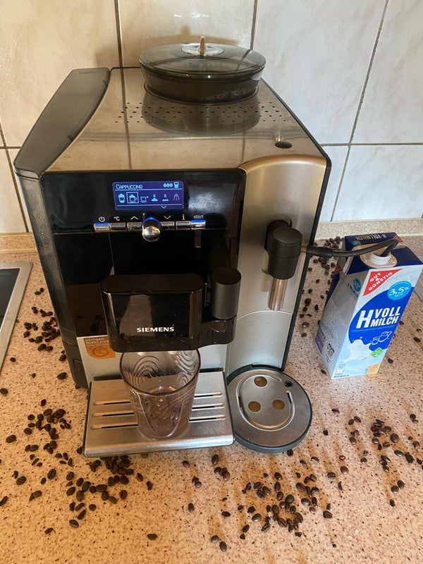 Siemens EQ 7 Kaffeevollautomat Fehler "Hotline Anrufen"