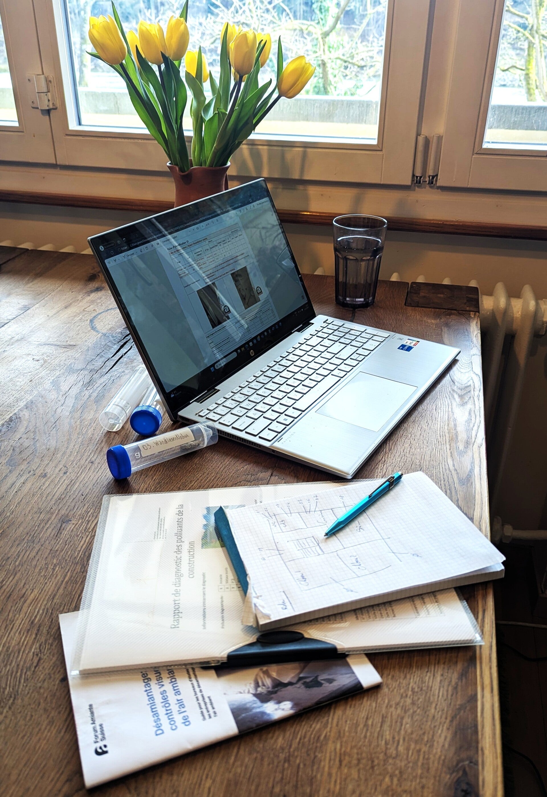 Rédaction de rapport de diagnostic des polluants de la construction (Copyright : Jérémy Crucy)