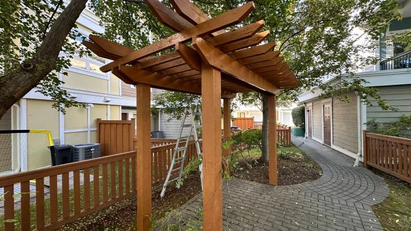 Pergola finish detail