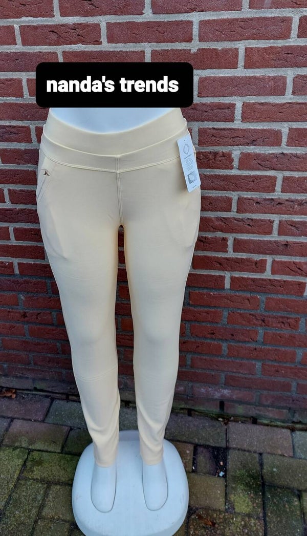 COMFORTBROEK NIEUW 👖😍 PALE BANANA