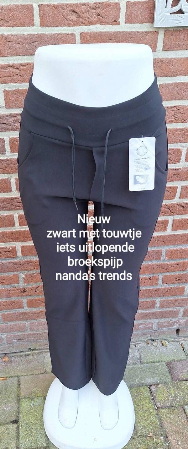 NIEUWE COMFORTBROEK zwart touwtje met iet uitlopende broekspijp