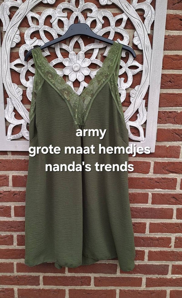 Nieuw hemdjes met kant grote maat