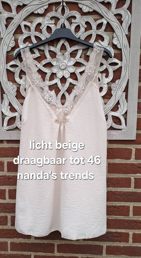 Nieuw hemdjes met kant tot 46