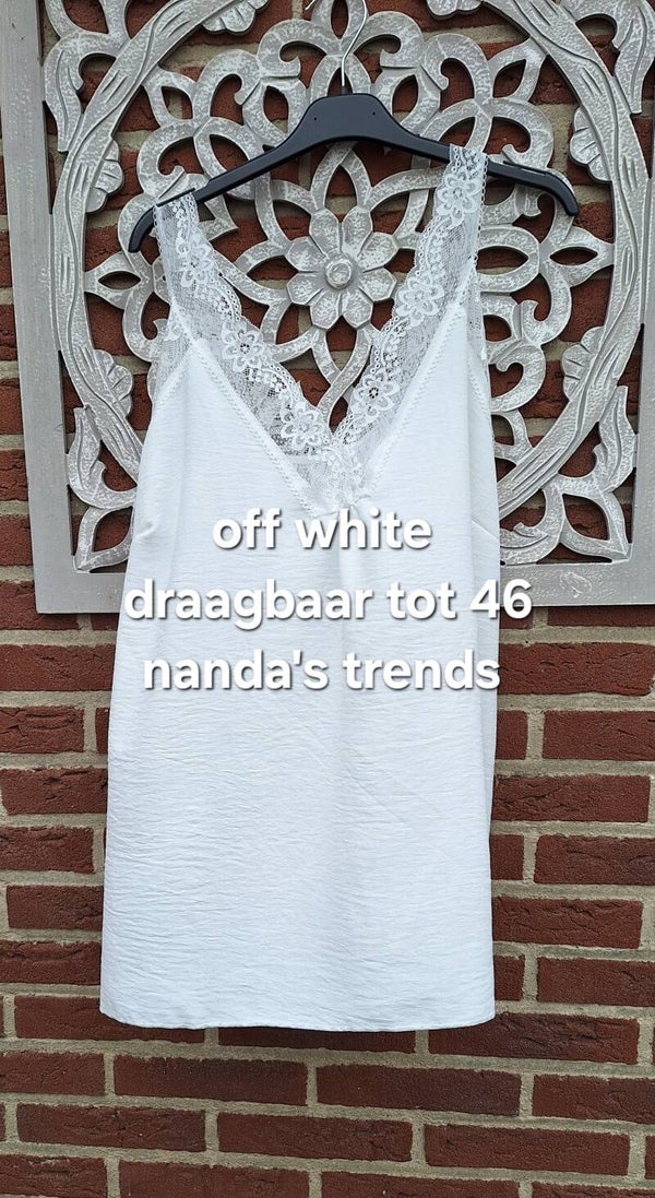 Nieuw hemdjes met kant tot 46