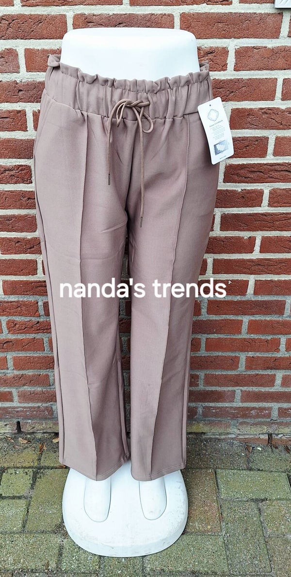 Comfortbroek leafless tree 272