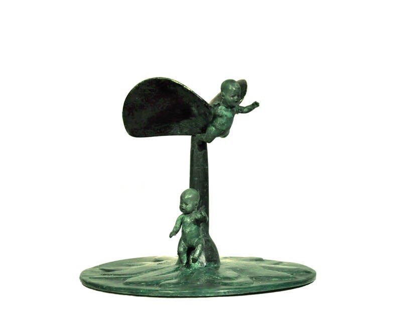 09-modell-die-aus-der-lotusbl-te-wiedergeborenen-kinder-standard-i3fuim.jpg