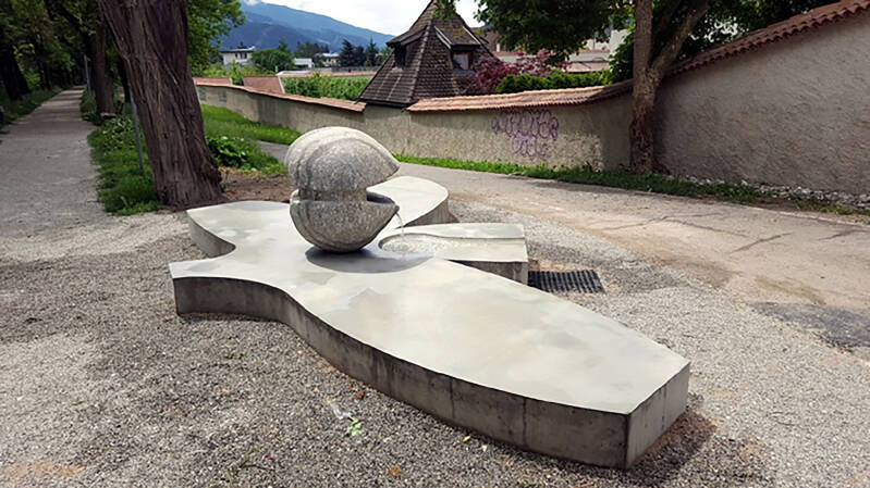 bl-te-brunnen-03-standard-3b4xe2.jpg