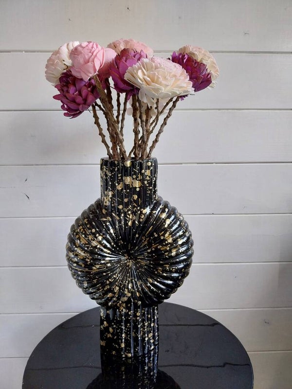 Zwarte vaas splash goud