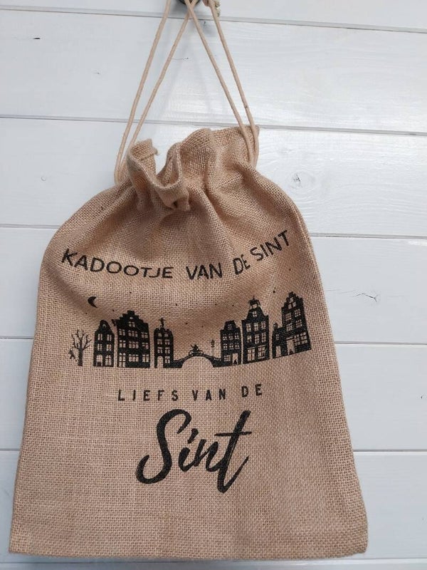 Jute zak cadeautje van de Sint