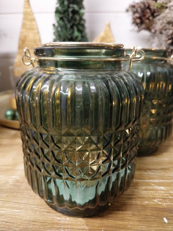 Donkergroene windlicht