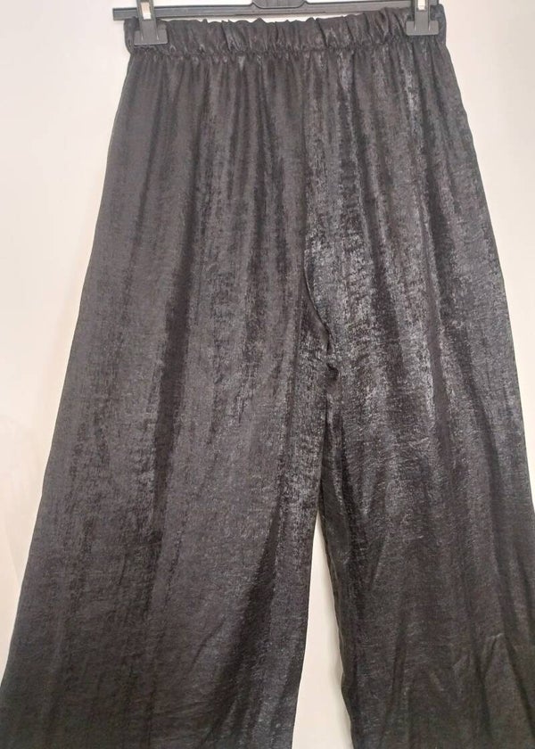 WAUW shiny black wide leg