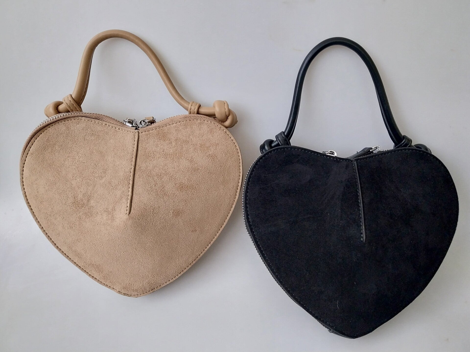 Suede hartjes tassen
