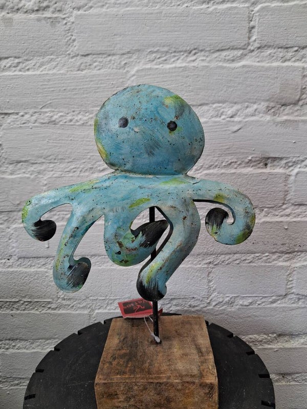 Ibiza Beach style octopus on stand M
