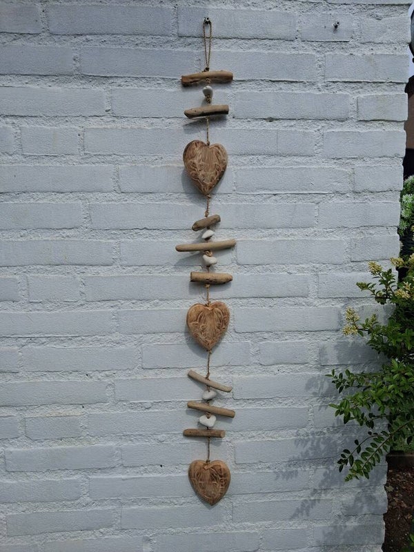 Ibiza brown hearts string