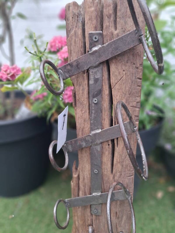 Flessenrek rails