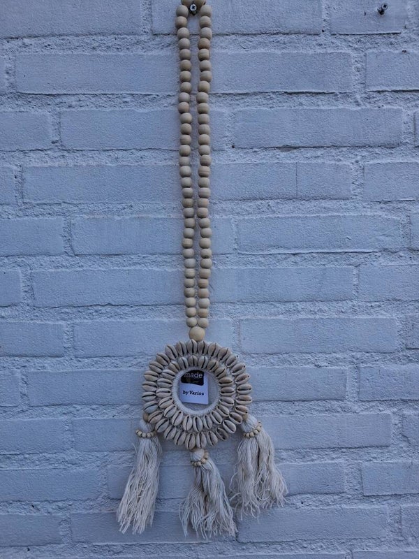 Hanger shell tassels