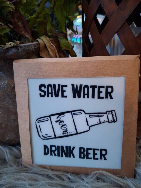 Tegeltje save water drink beer