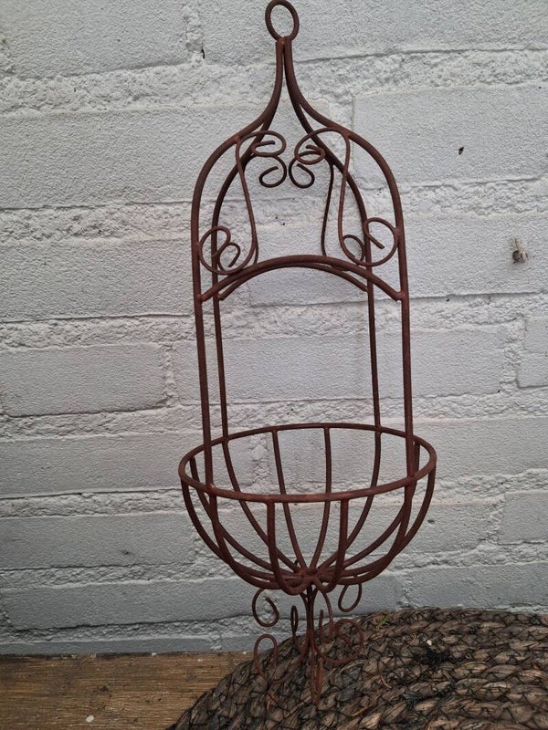 Rusty candleholder