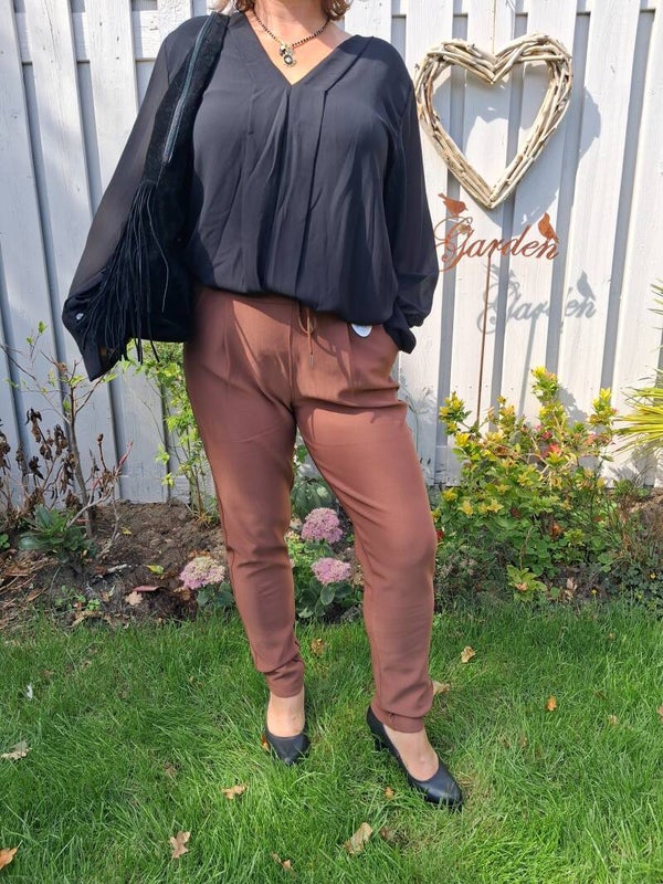 Top Sally zwart 44/46