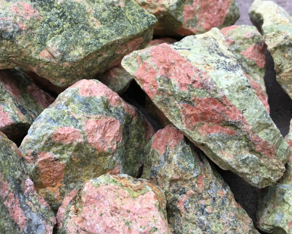 Unakiet ruw 500 gram (10 stenen)