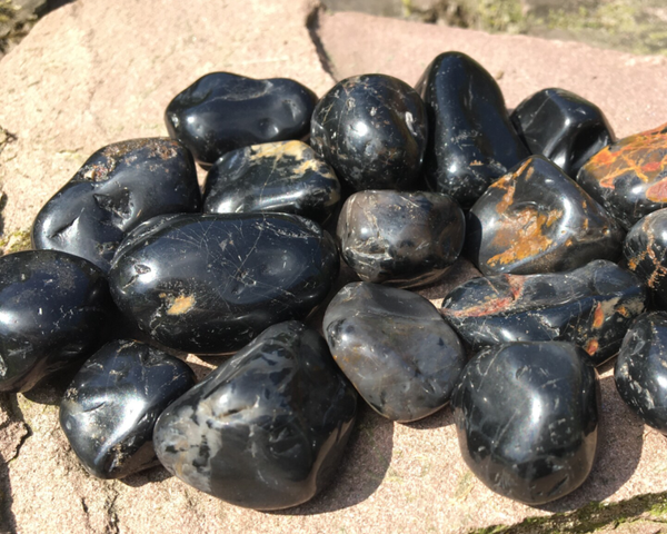 Zwarte Onyx getrommeld 15 - 30 gram