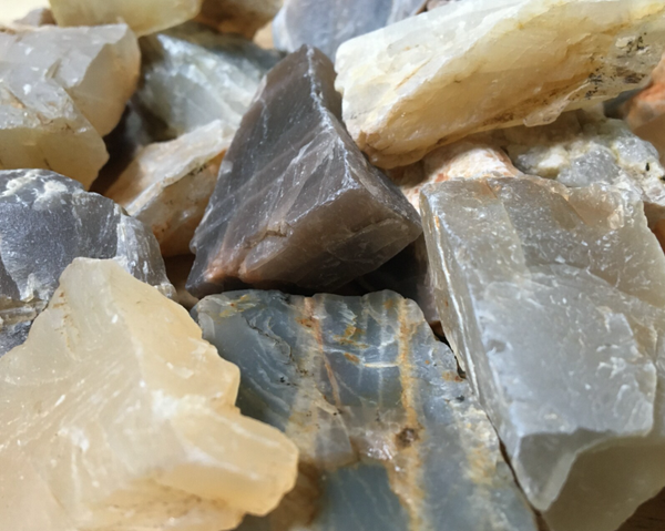 Maansteen ruw 25 - 50 gram