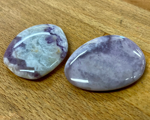 Amethist Oplegsteen - Broekzaksteen