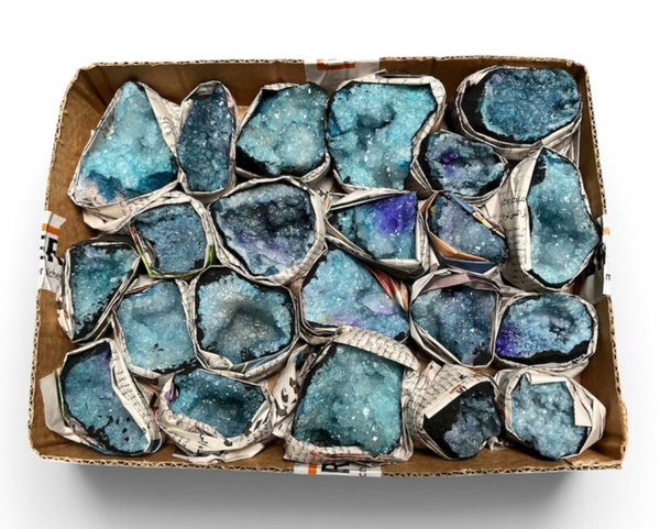 Verkoopdoos #23 Geode Marokko blauw (ingekleurd)