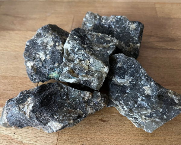 Labradoriet 5x ruw totaal 636 gram