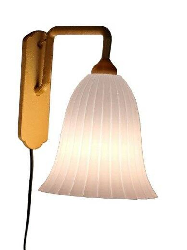 Lamp Bully