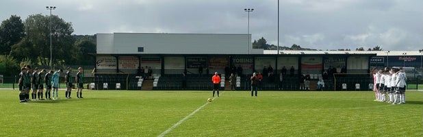 A minutes silence obeserved by both teams before the kickoff for Victor Fisher