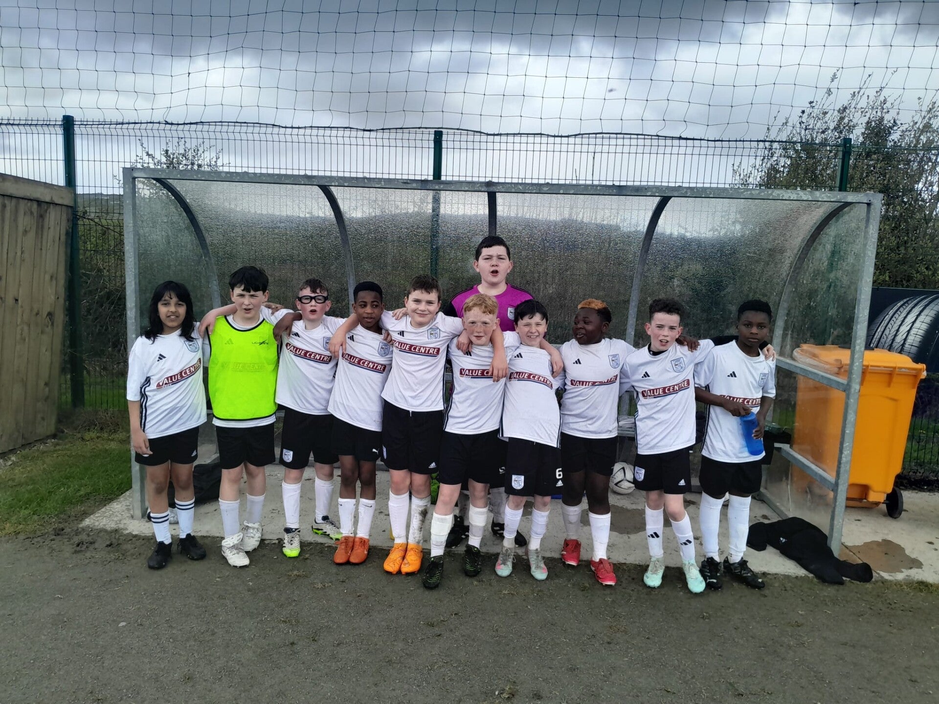 U14s Athletic team kicking off the new season