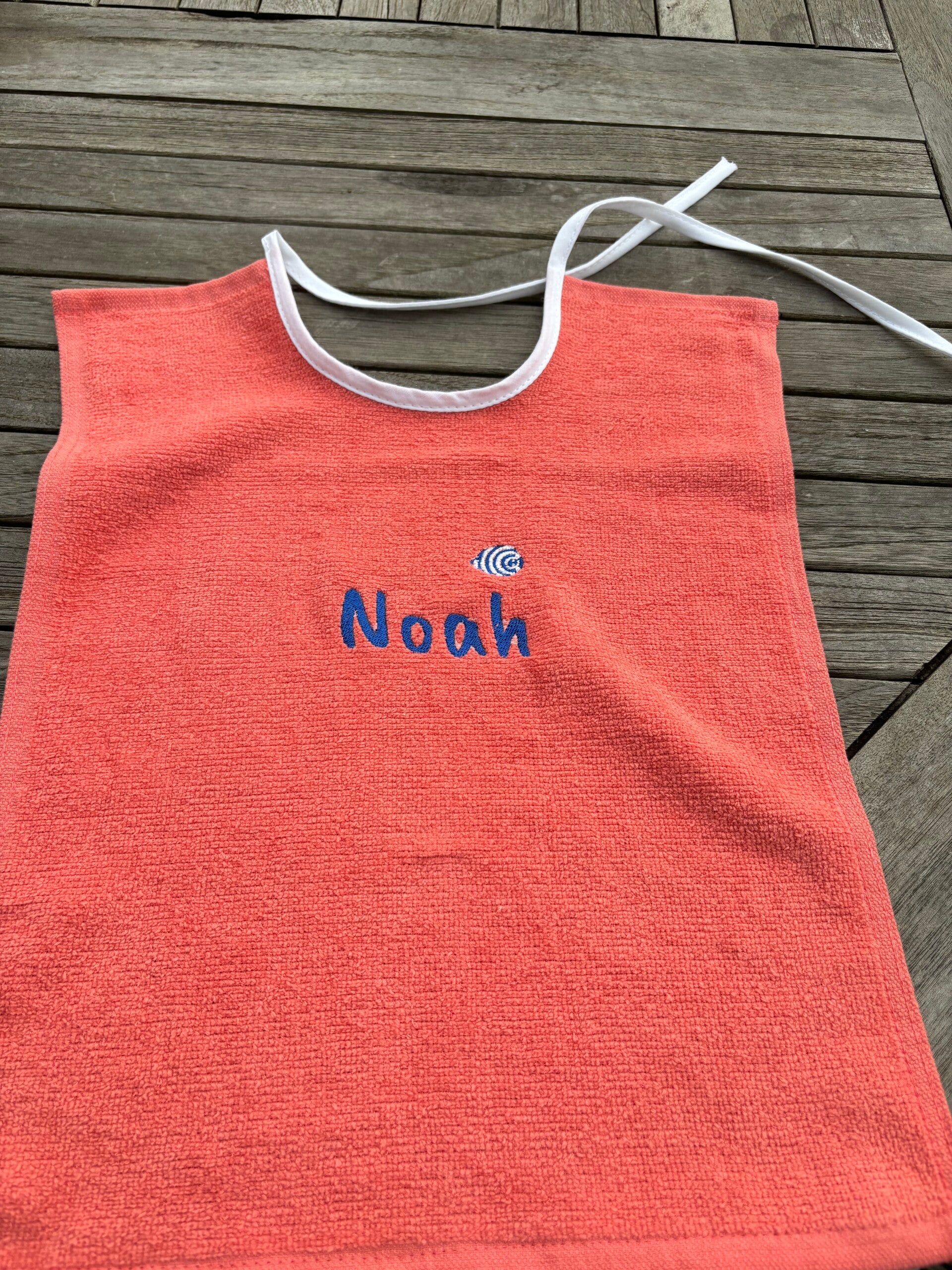 Grote bavet met lintjessluiting