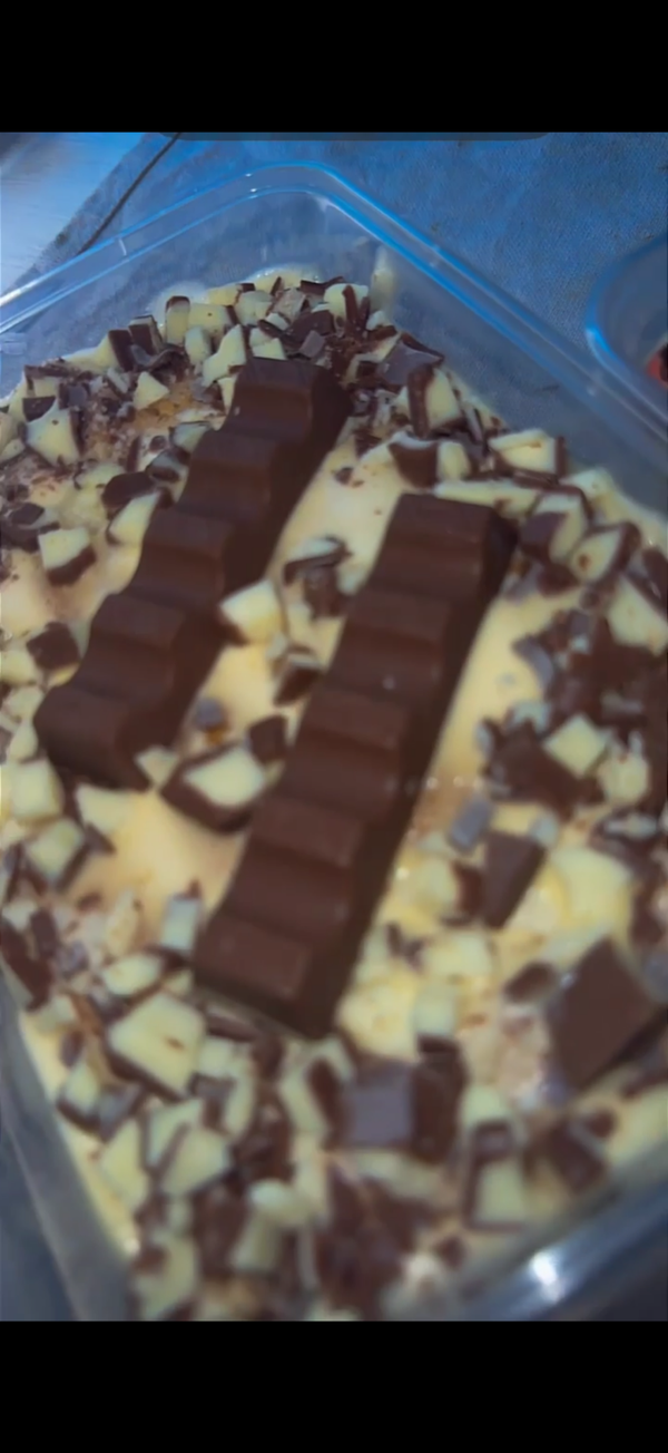 KINDER BUENO