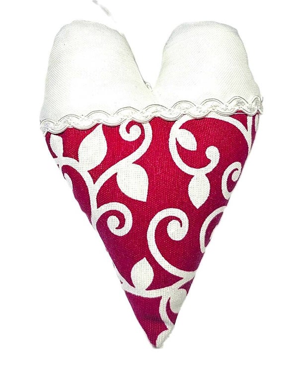 Herz 20 mit weißer Spitzenborte und Bändchen zum Aufhängen