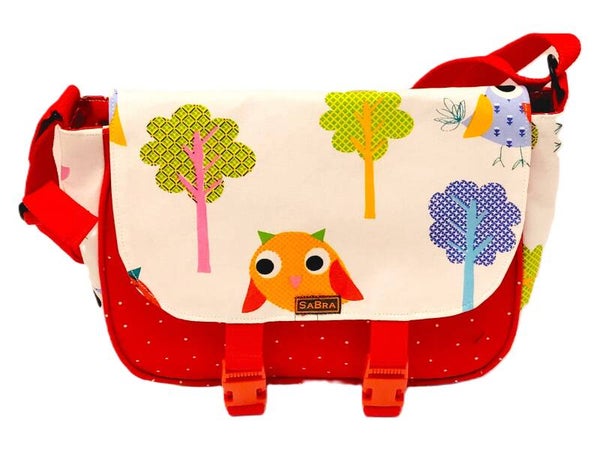 Kindergarten Tasche in rot mit weißen Punkten und mit farbenfrohen Baumbilder, KiTa10