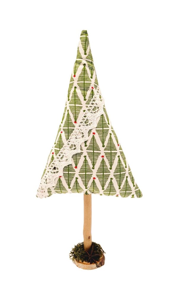 Handgearbeiteter Weihnachtsbaum "groß",  BG3