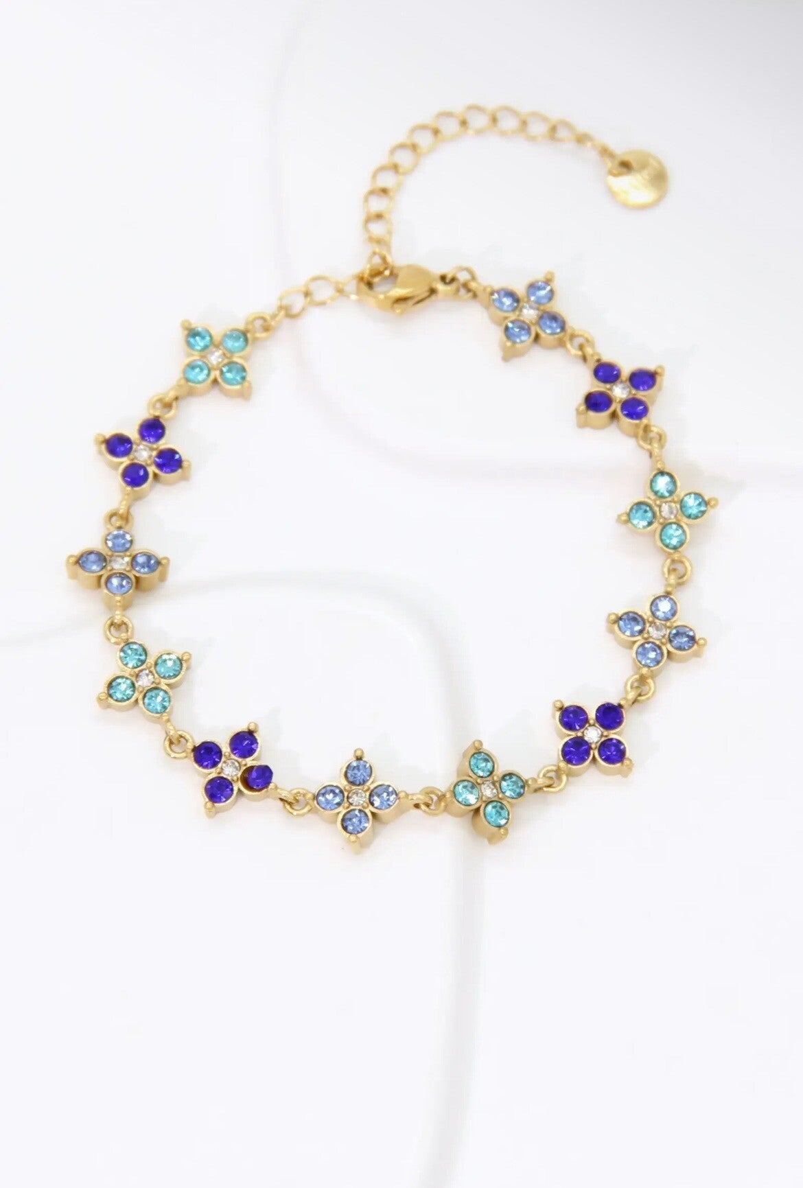 Bracelet fleurs strass bleu