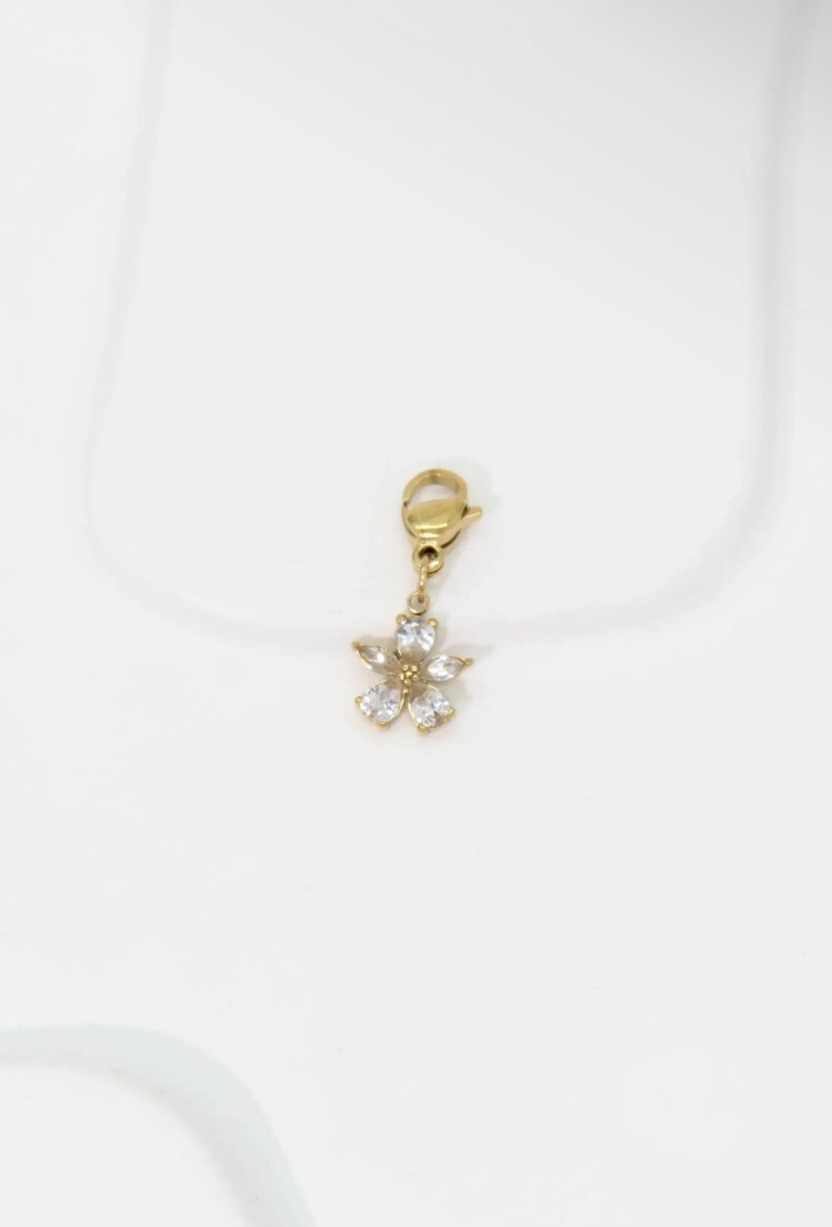 Charm Fleur Zircon