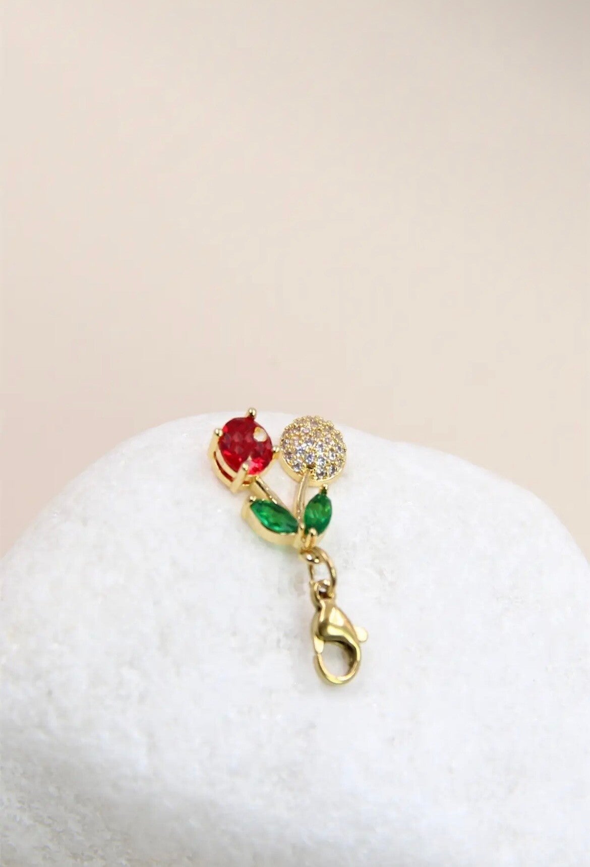 Charm cerise & stass